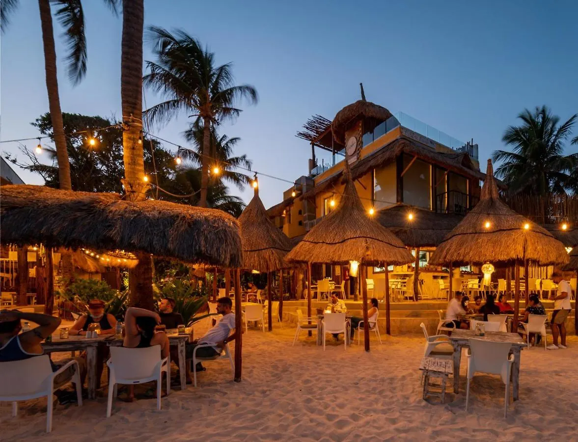 Hotel Colibri Beach Playa del Carmen 4*,  Messico