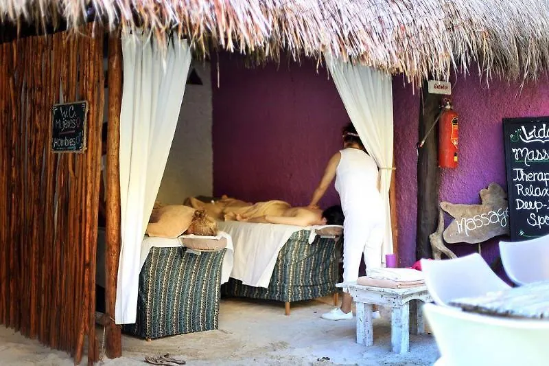****  Hotel Casa Colibri Playa del Carmen Mexico