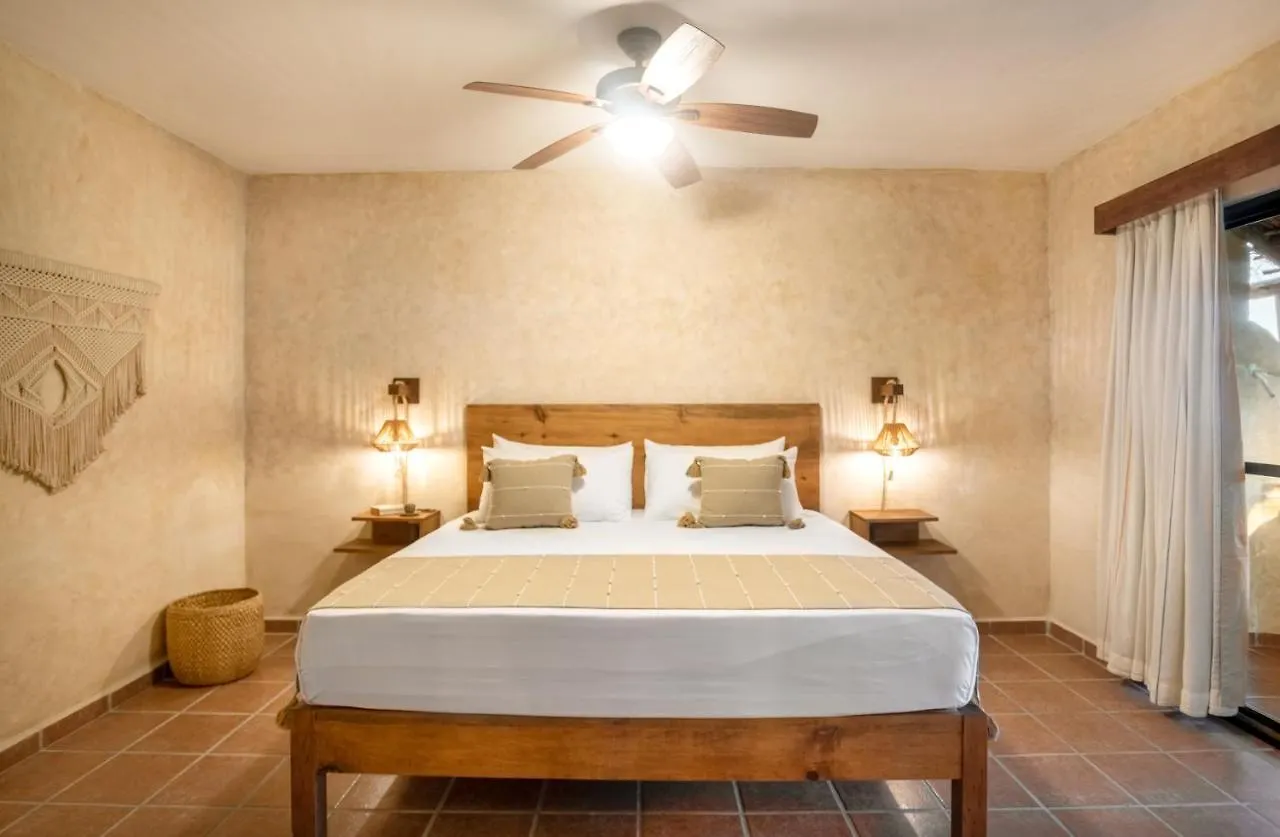 Hotel Casa Colibri Playa del Carmen