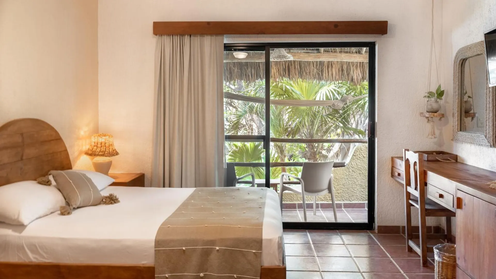 Hotel Casa Colibri Playa del Carmen 4*,
